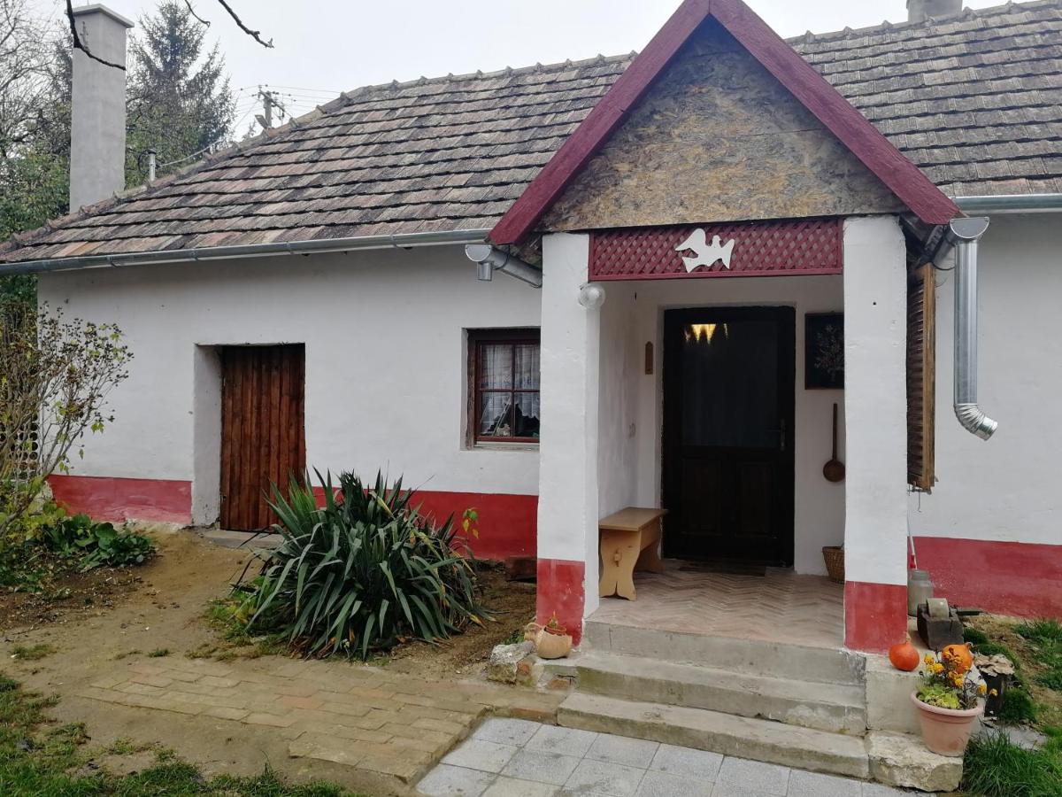 Traditionelles Bauernhaus Flieder Zalaszentgrót المظهر الخارجي الصورة